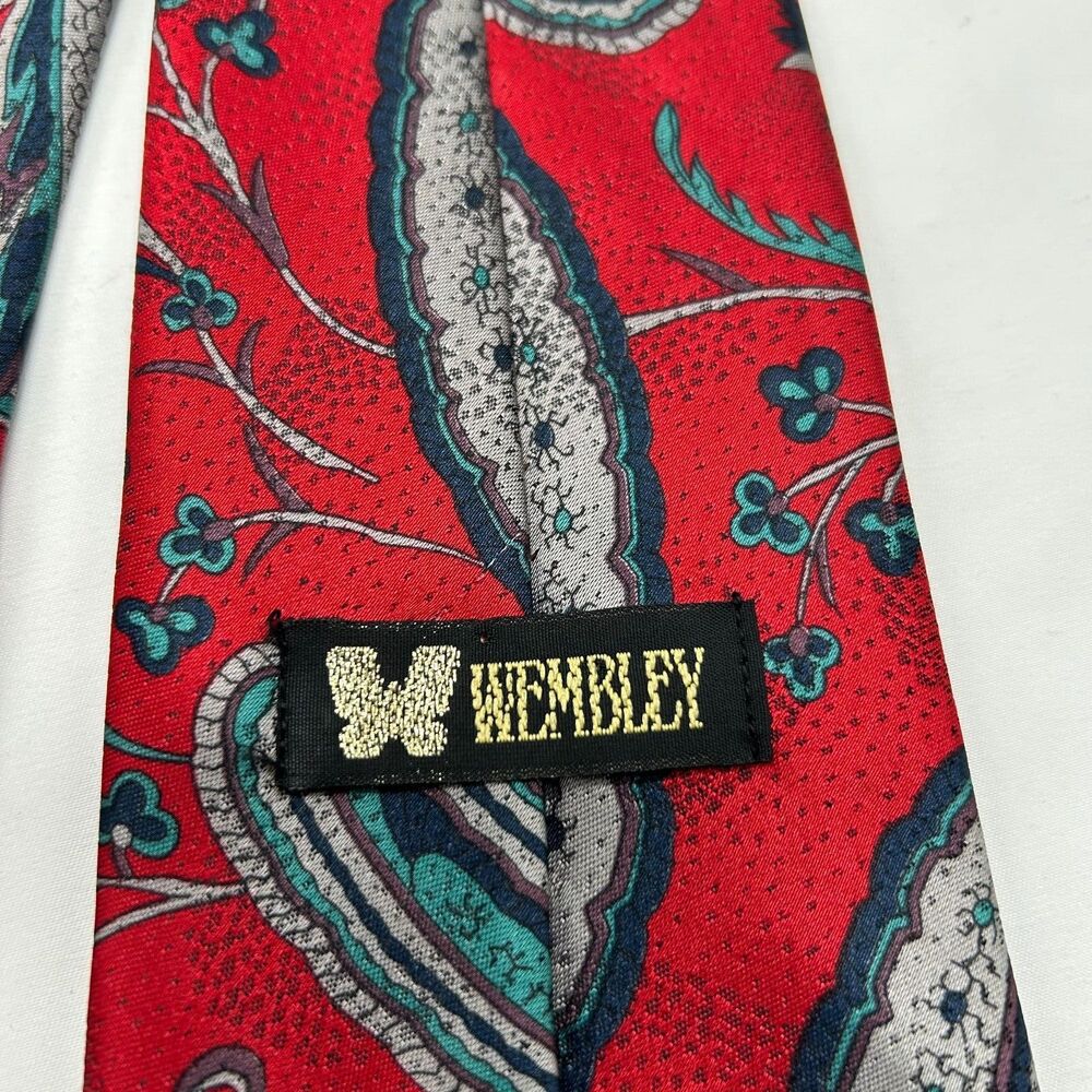 VINTAGE Wembley Neck Tie - Paisley - Red Blue Gray/Grey - Made in USA - Picture 3 of 6